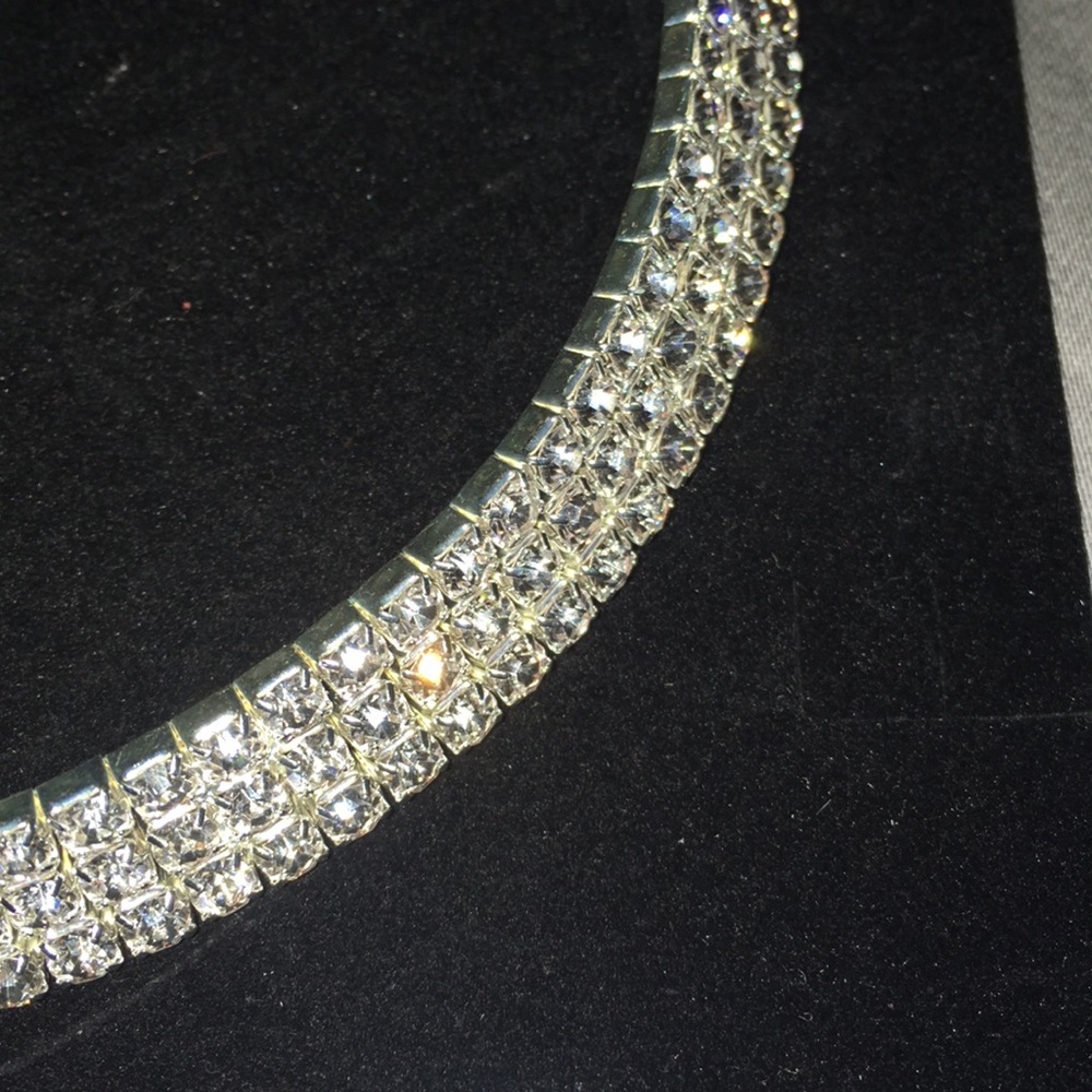 Three Row Rhinestone Collar Necklace - Picture 5 of 6